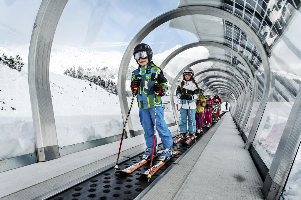 Alpina Zillertal . Family Lifestyle Kinderhotel Fügen Esterno foto