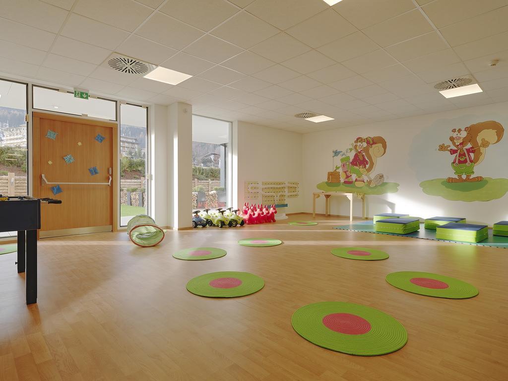 Alpina Zillertal . Family Lifestyle Kinderhotel Fügen Esterno foto