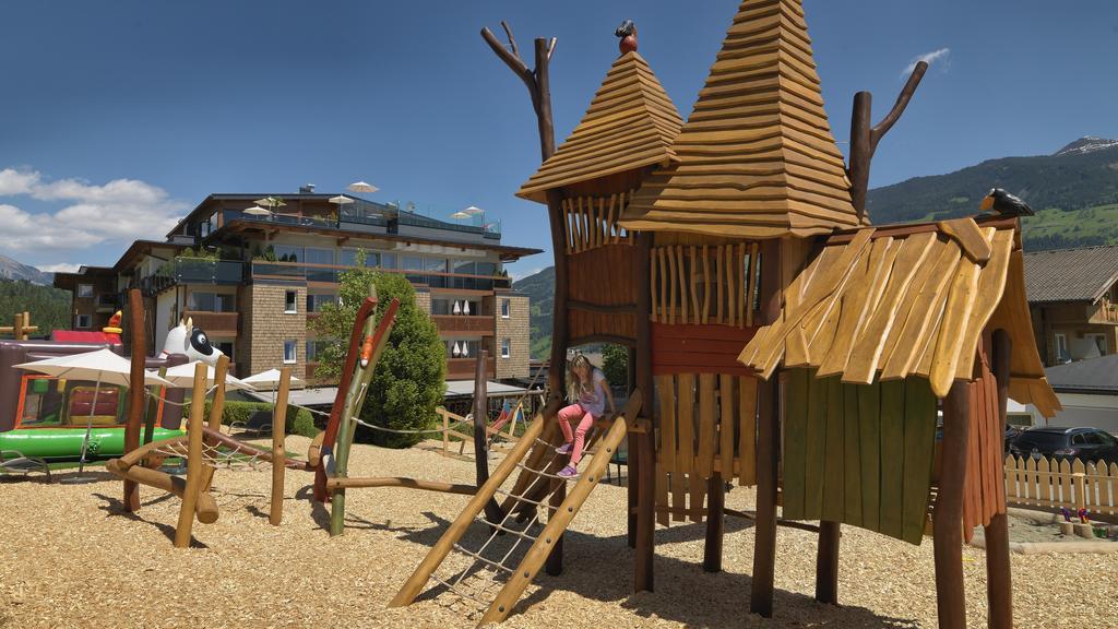 Alpina Zillertal . Family Lifestyle Kinderhotel Fügen Esterno foto
