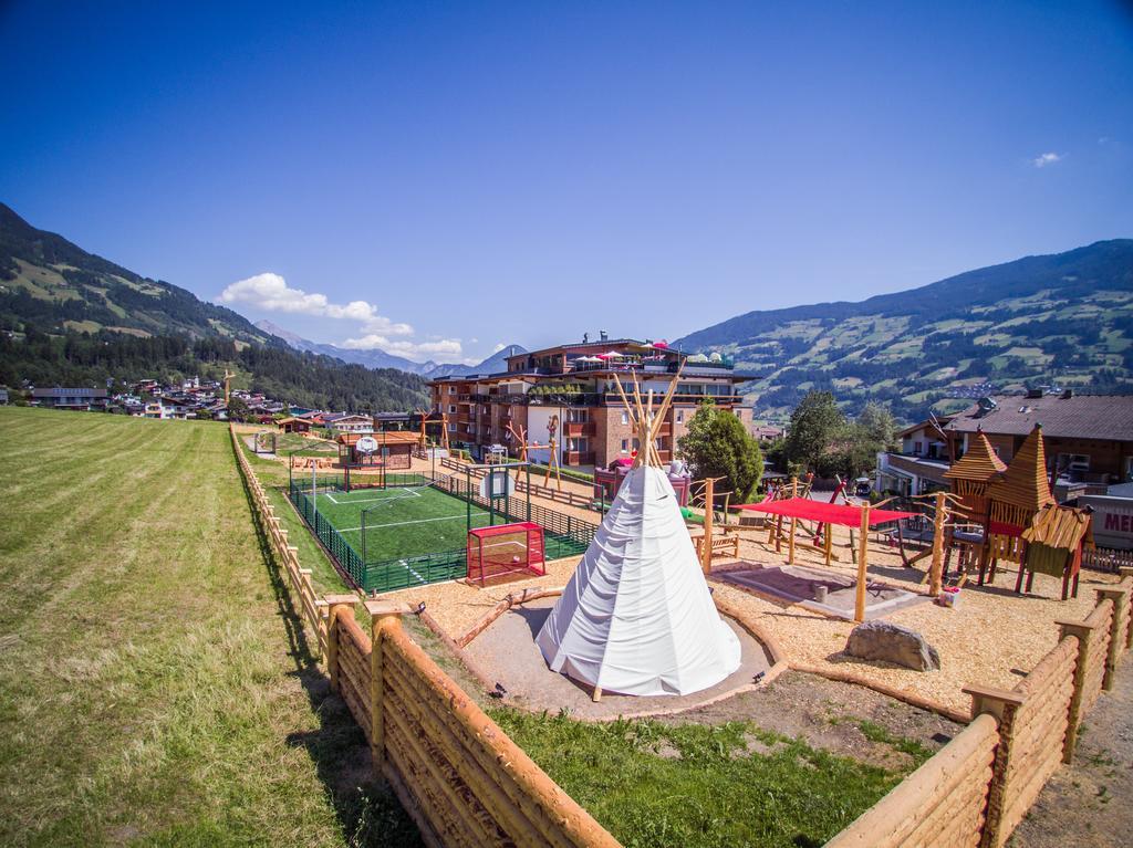 Alpina Zillertal . Family Lifestyle Kinderhotel Fügen Esterno foto