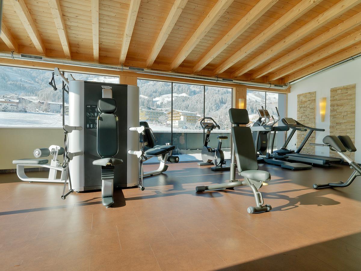 Alpina Zillertal . Family Lifestyle Kinderhotel Fügen Esterno foto