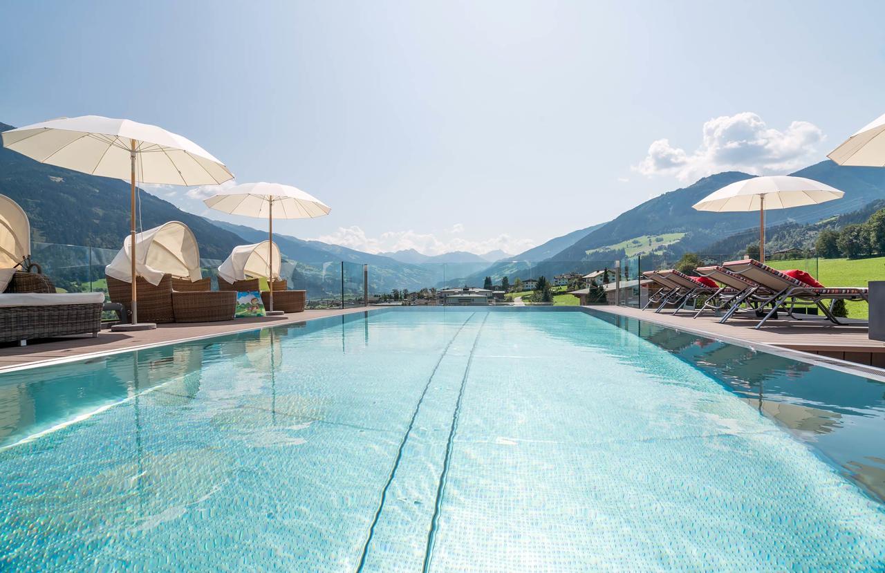 Alpina Zillertal . Family Lifestyle Kinderhotel Fügen Esterno foto