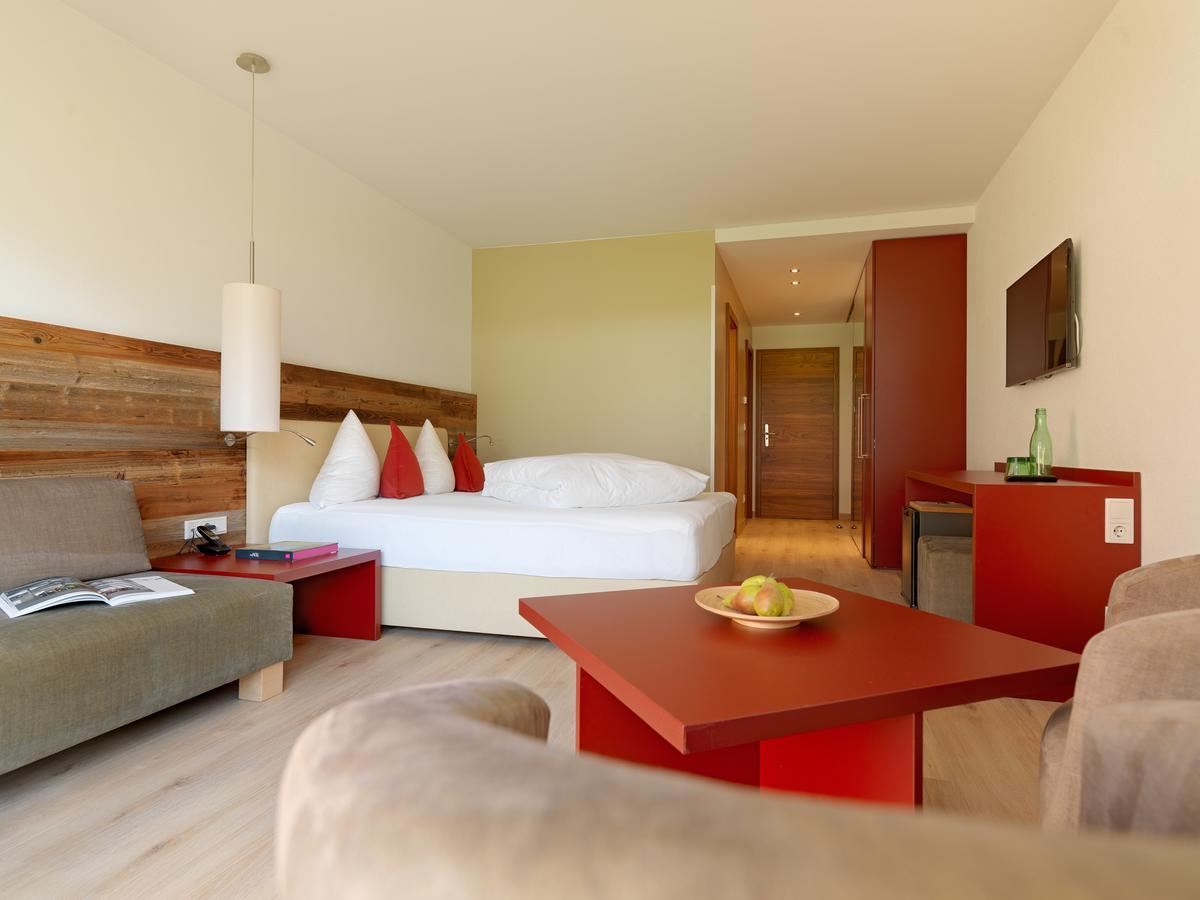 Alpina Zillertal . Family Lifestyle Kinderhotel Fügen Esterno foto